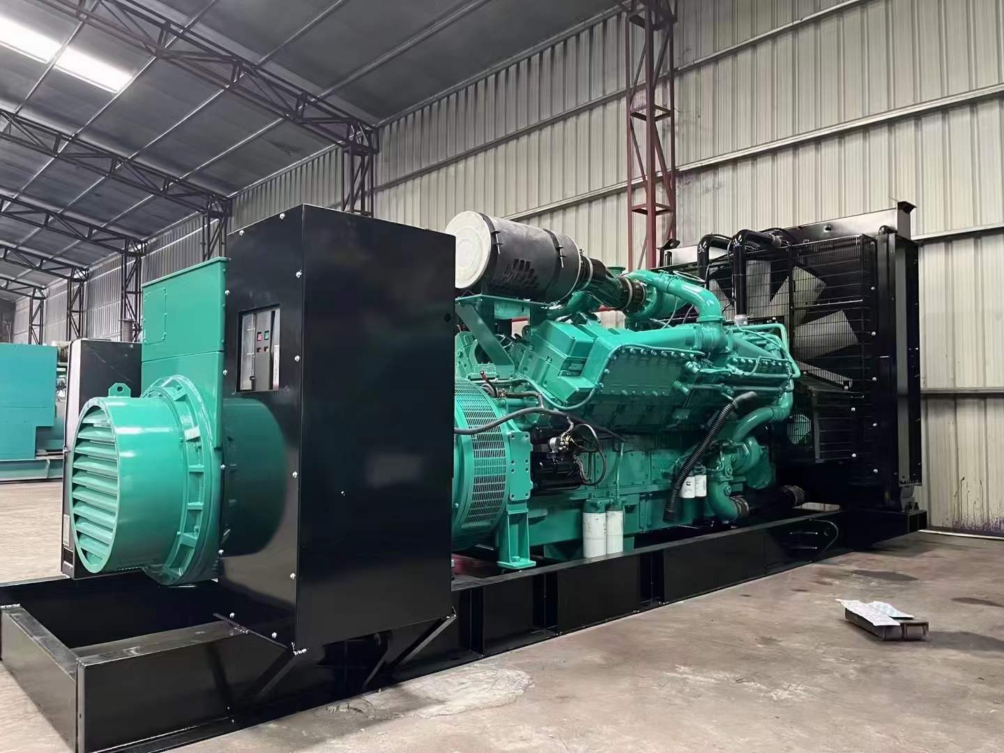 双滦如何降低 800kW 柴油发电机输出电流的波动?